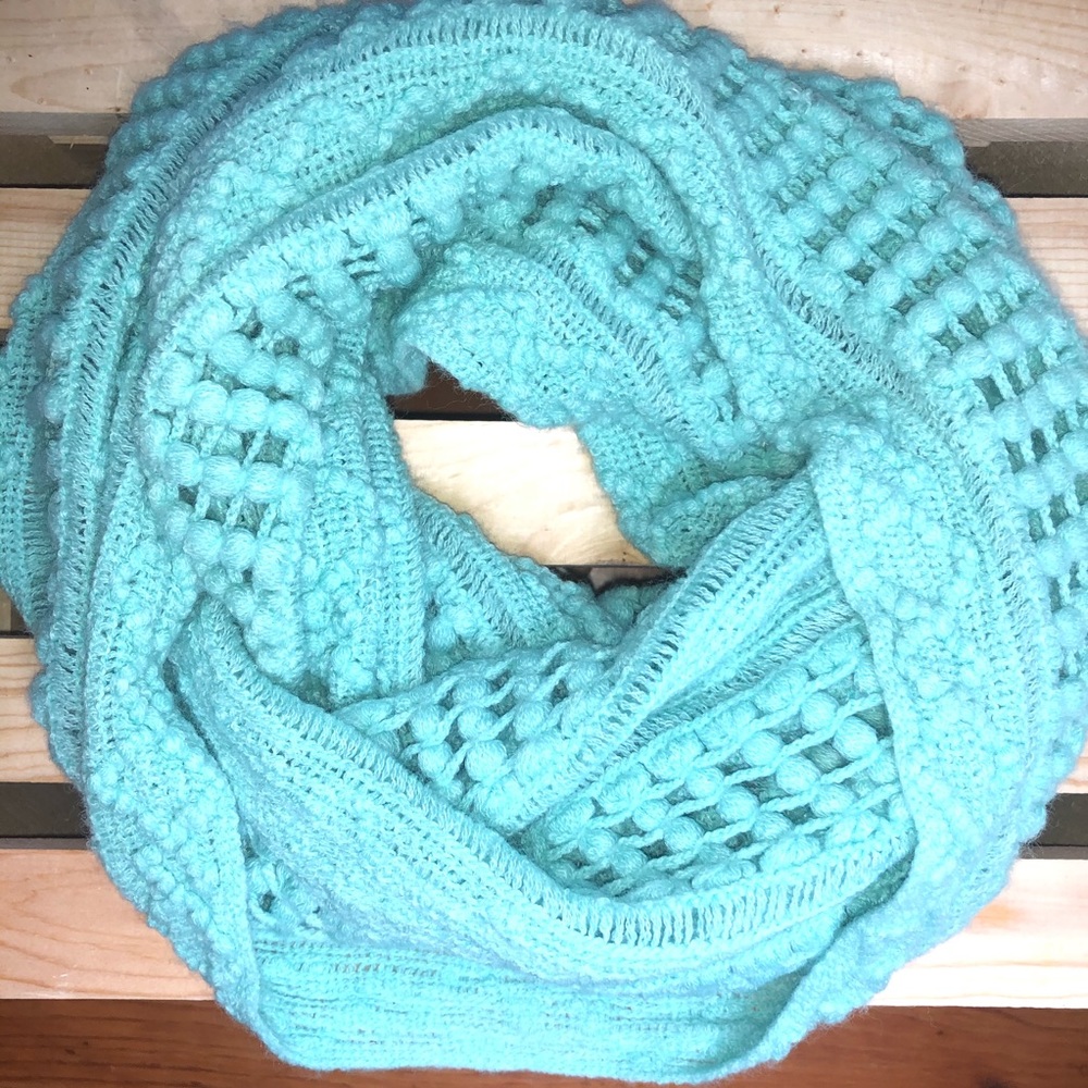 FRANCESCA’S COLLECTION|MINT KNIT INFINITY SCARF|OS